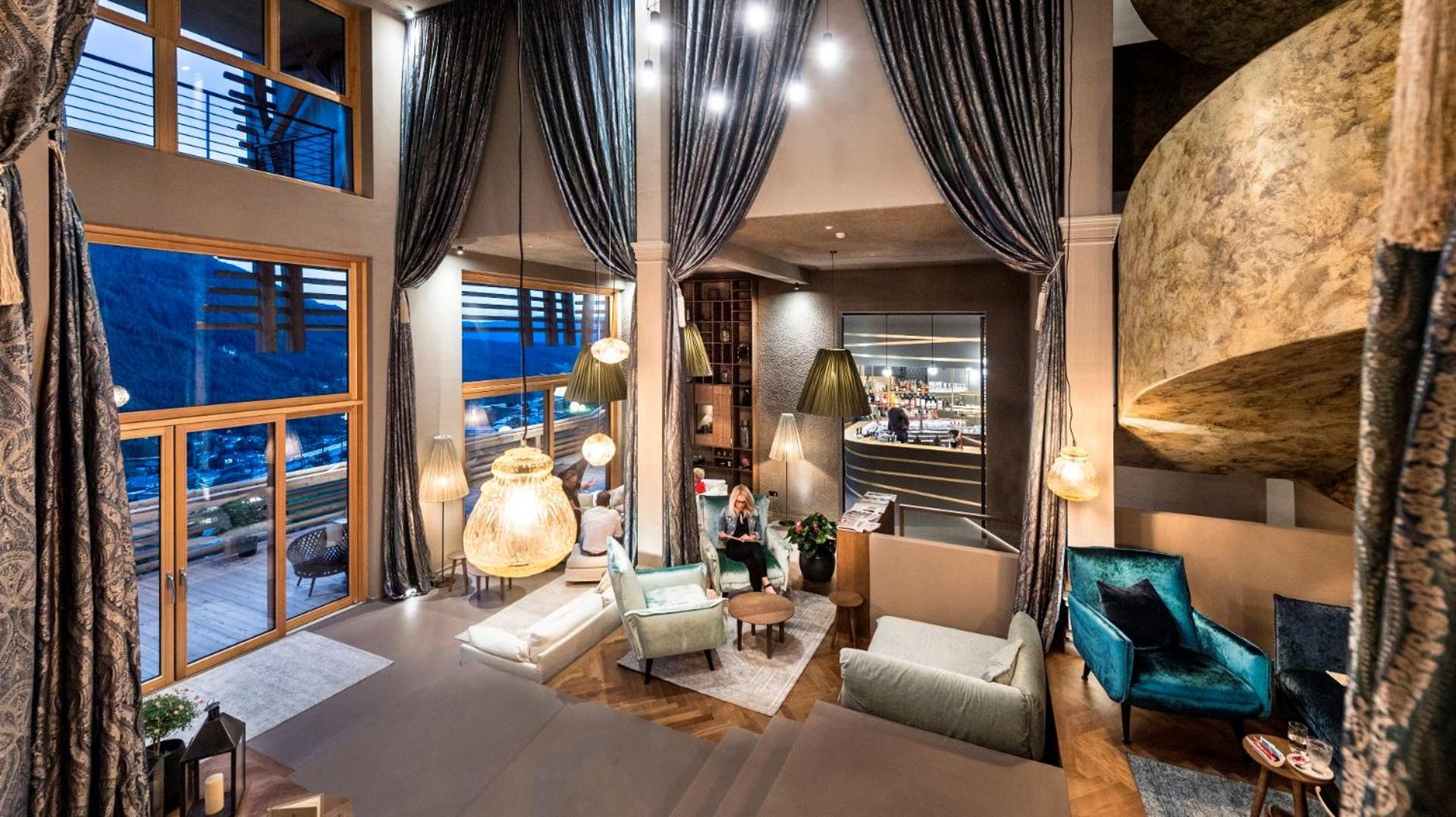 Hotel Valentinerhof Сиуси Екстериор снимка